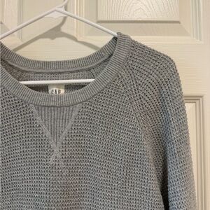 GAP Men’s Light Gray Knit Sweater